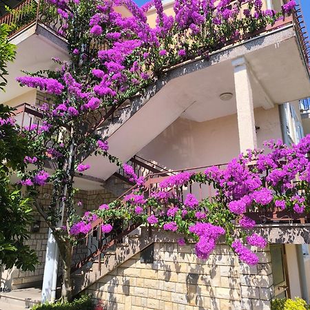 Apartments Lirio Umago Exterior foto